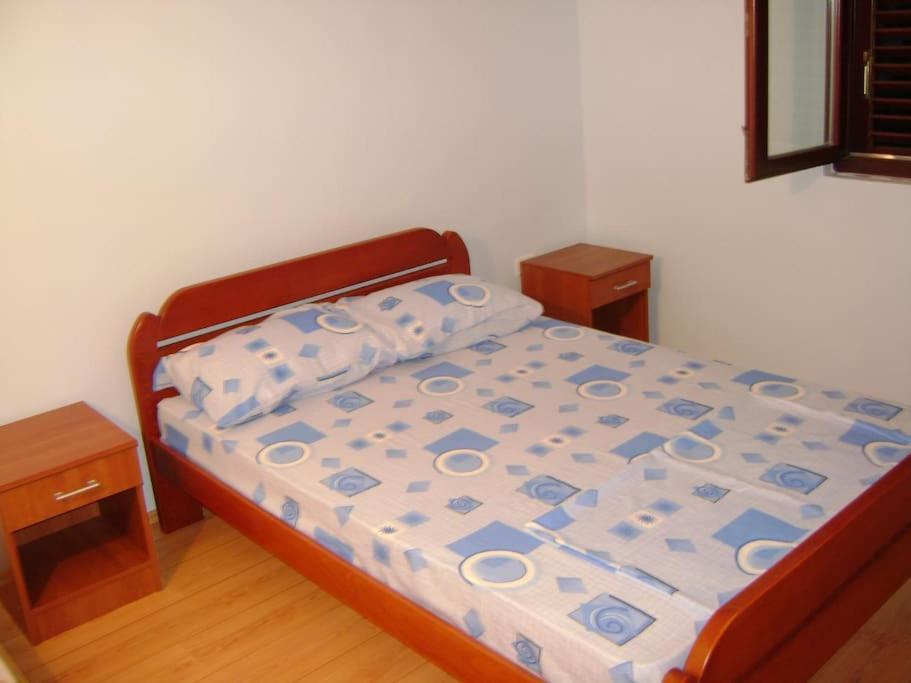 D Apartment Kotor Bagian luar foto